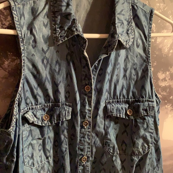 Aztec vest - Picture 2 of 6